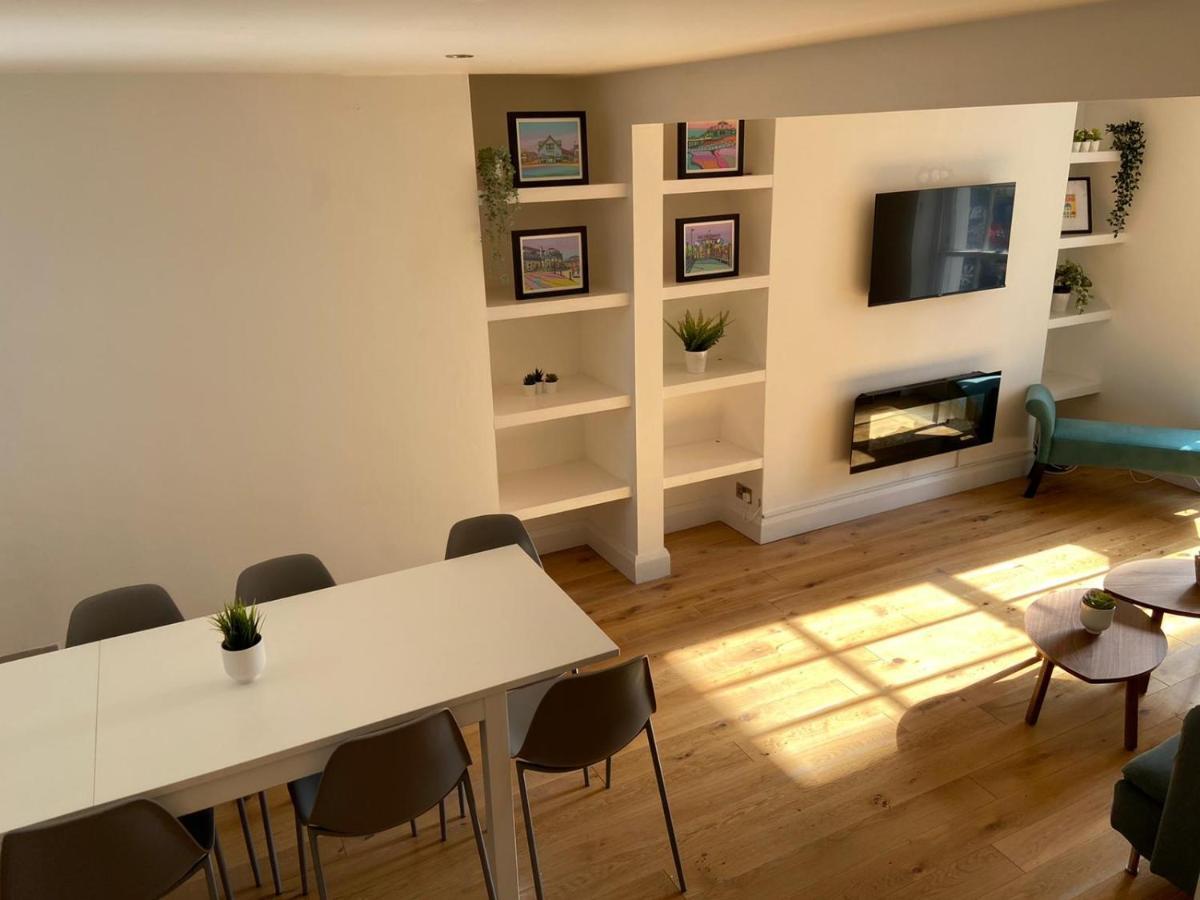 Warwick House - Stunning House With Terrace And Sea Views, Sleeps 11 Villa Worthing Bagian luar foto