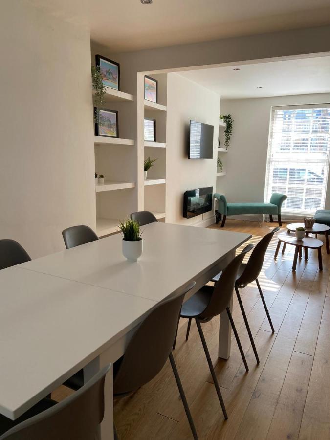 Warwick House - Stunning House With Terrace And Sea Views, Sleeps 11 Villa Worthing Bagian luar foto
