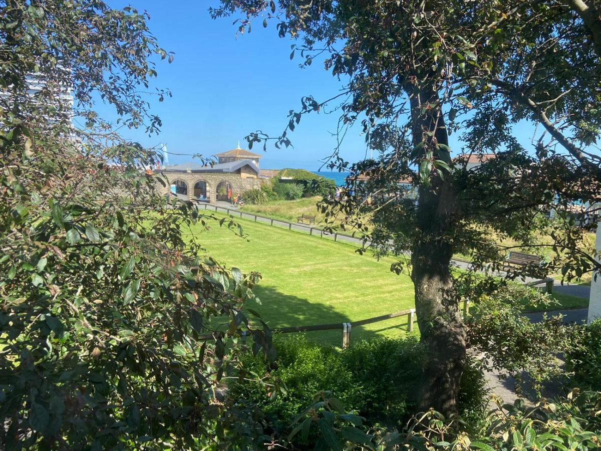 Warwick House - Stunning House With Terrace And Sea Views, Sleeps 11 Villa Worthing Bagian luar foto