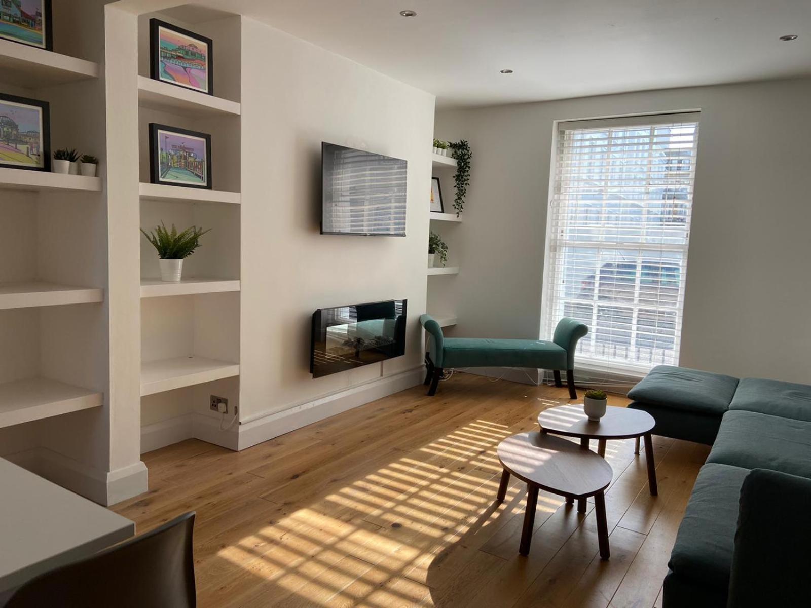 Warwick House - Stunning House With Terrace And Sea Views, Sleeps 11 Villa Worthing Bagian luar foto